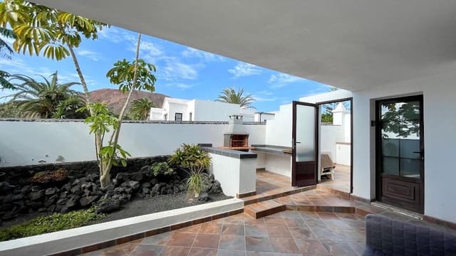 3 Zimmer Villa zu verkaufen in Playa Blanca, Yaiza - 475.000 € (Ref: 9105335)