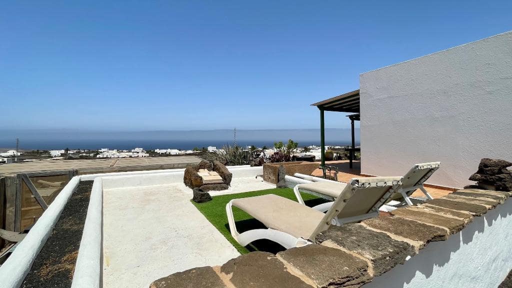 3 slaapkamer Finca/Landhuis te koop in Las Brenas met garage - € 990.000 (Ref: 9176957)