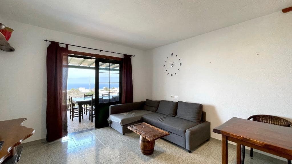 3 slaapkamer Finca/Landhuis te koop in Las Brenas met garage - € 990.000 (Ref: 9176957)