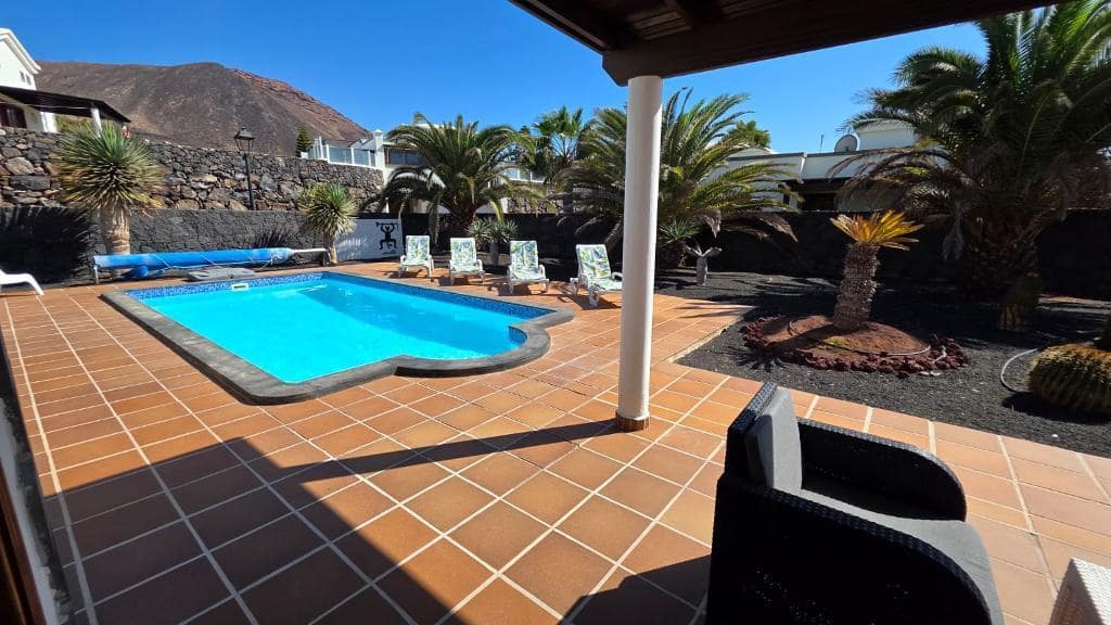 2 soveværelse Villa til salg i Montana Roja med swimmingpool garage - € 465.000 (Ref: 9386543)