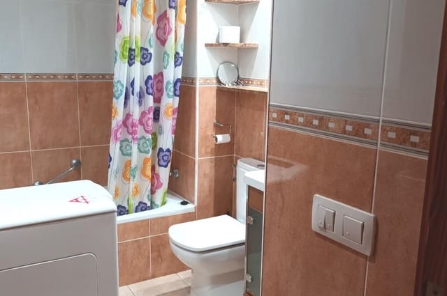 2 slaapkamer Appartement te koop in Costa Teguise, Teguise - € 295.000 (Ref: 9438556)