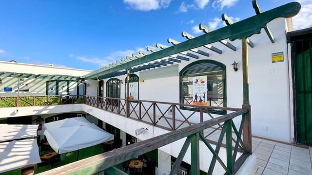 Komercyjne na sprzedaż w Playa Blanca, Yaiza - 320 000 € (Ref: 9740077)