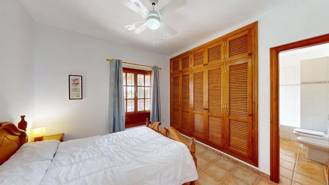 2 chambre Villa/Maison à vendre à Playa Blanca, Yaiza avec piscine - 475 000 € (Ref: 9740078)