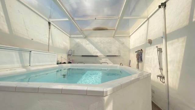 2 bedroom Villa for sale in Las Brenas, Yaiza with pool - € 590,000 (Ref: 9740079)