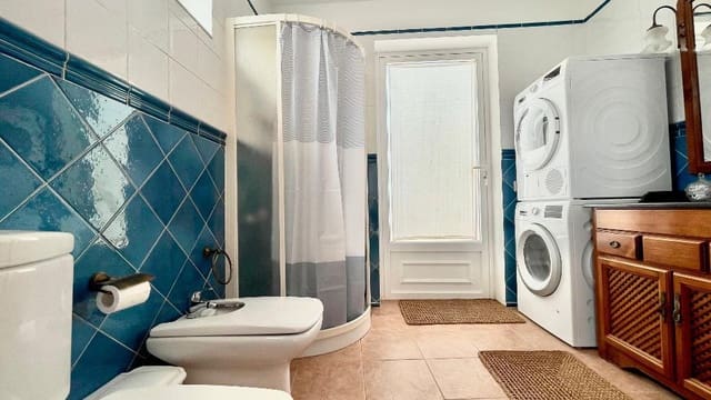 2 bedroom Villa for sale in Las Brenas, Yaiza with pool - € 590,000 (Ref: 9740079)