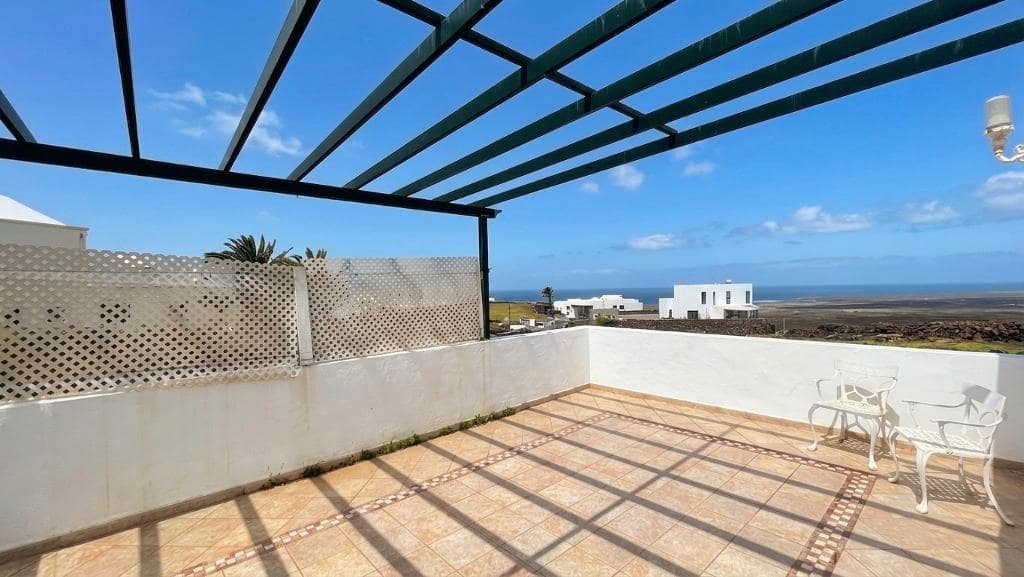 2 bedroom Villa for sale in Las Brenas with pool - € 590,000 (Ref: 9740079)