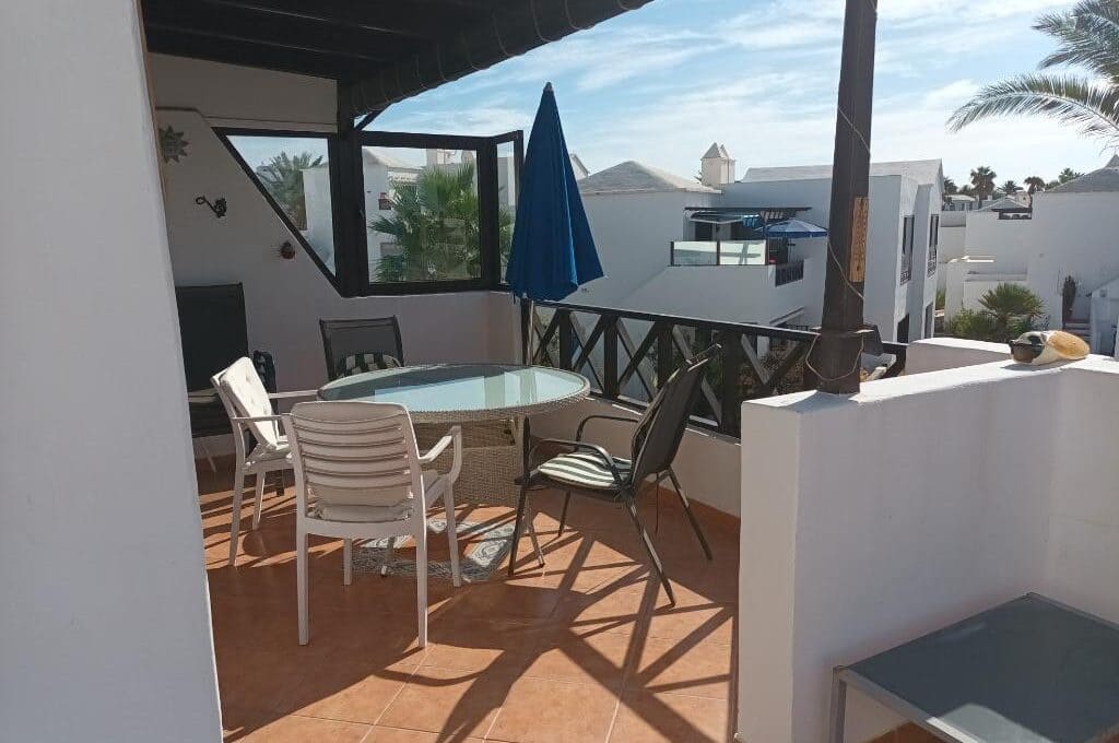 3 quarto Moradia para venda em Costa Teguise com piscina garagem - 495 000 € (Ref: 9989439)