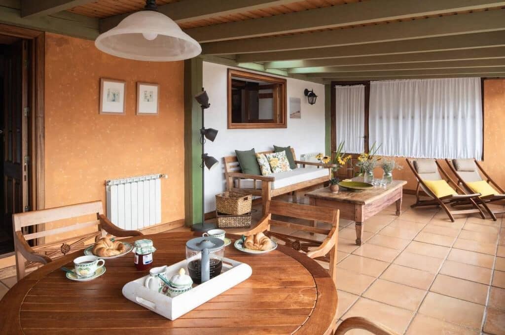 11 slaapkamer Finca/Landhuis te koop in Haria met zwembad - € 2.299.900 (Ref: 9994620)