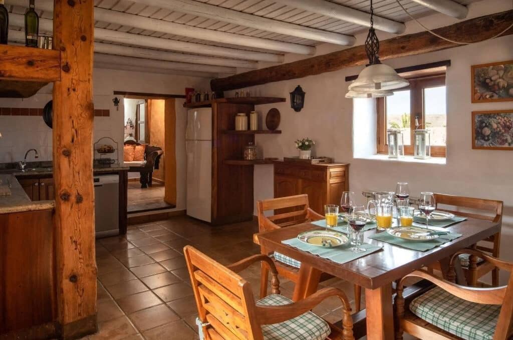 11 slaapkamer Finca/Landhuis te koop in Haria met zwembad - € 2.299.900 (Ref: 9994620)