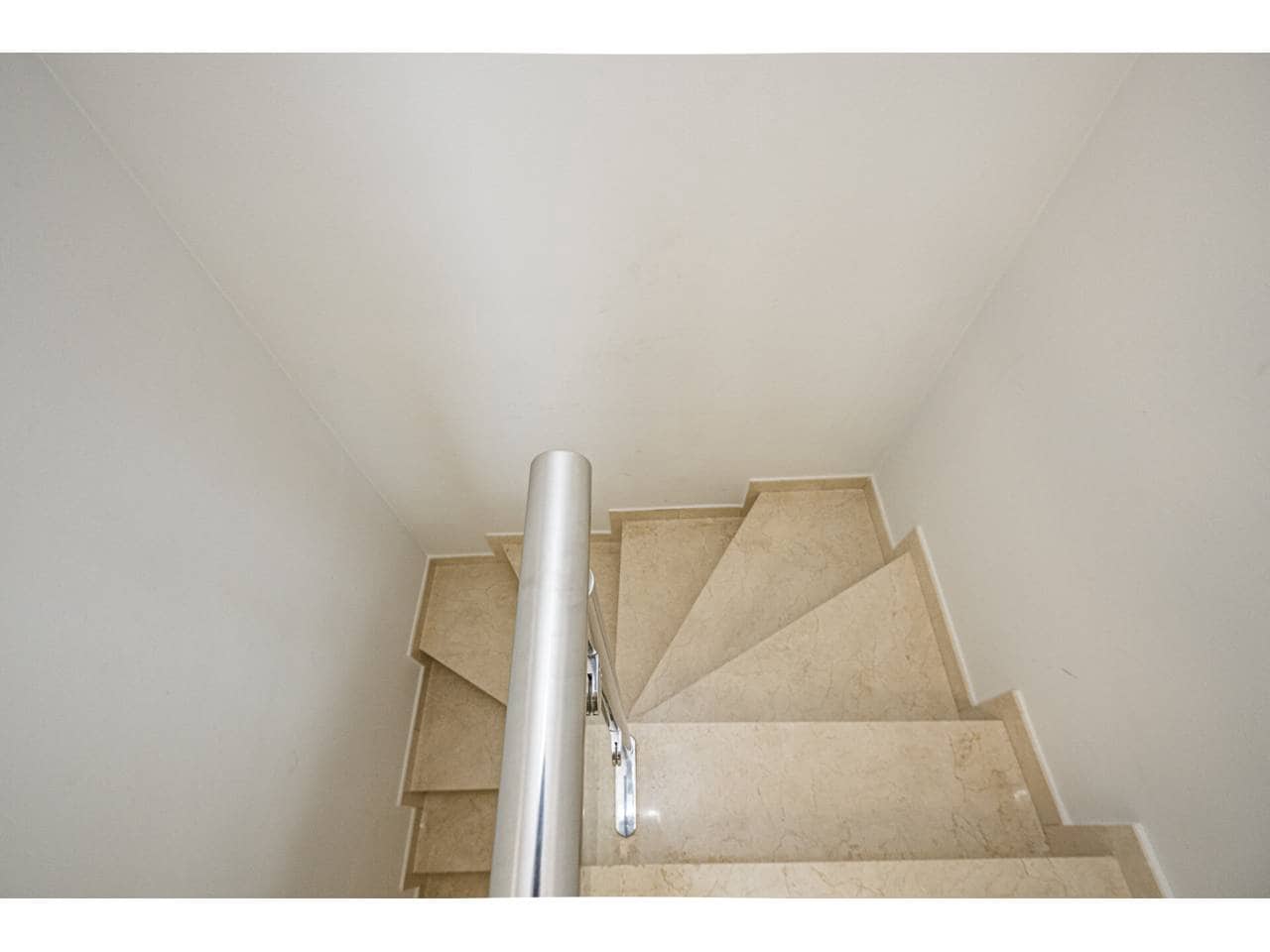 4 bedroom Penthouse for sale in Sitges with pool garage - € 1,490,000 (Ref: 10002495)