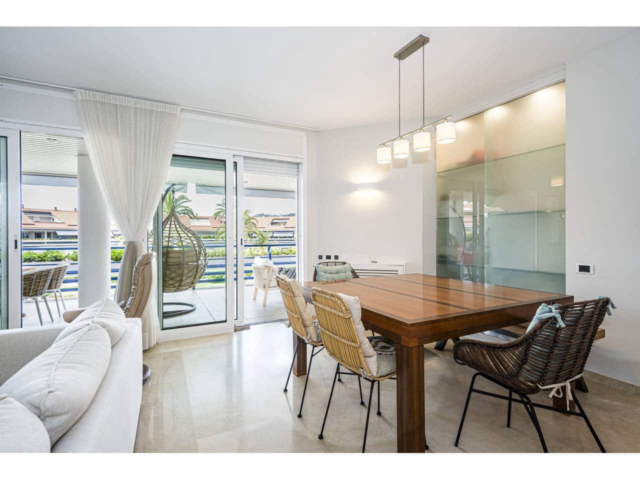 4 bedroom Penthouse for sale in Sitges with pool garage - € 1,490,000 (Ref: 10002495)