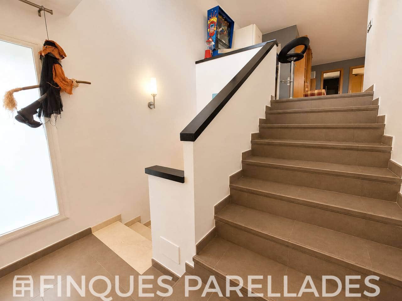 4 soveværelse Villa til salg i Canyelles med swimmingpool garage - € 548.000 (Ref: 10046647)