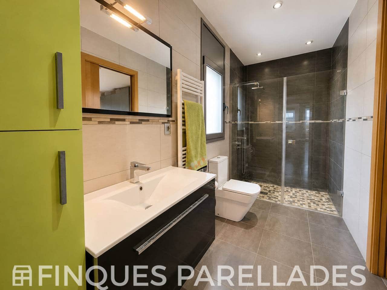 4 soveværelse Villa til salg i Canyelles med swimmingpool garage - € 548.000 (Ref: 10046647)
