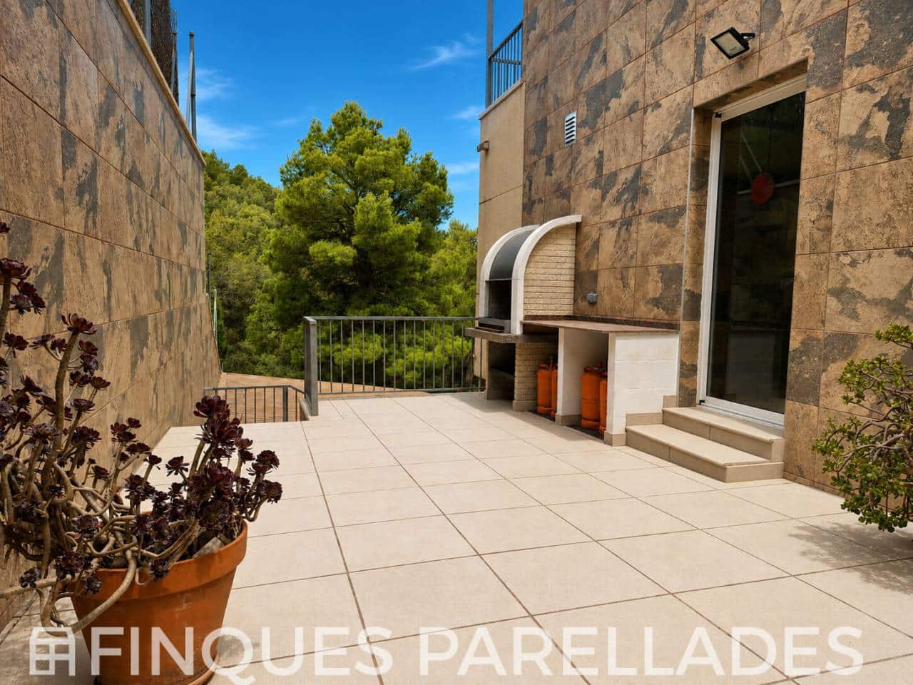 4 soveværelse Villa til salg i Canyelles med swimmingpool garage - € 548.000 (Ref: 10046647)