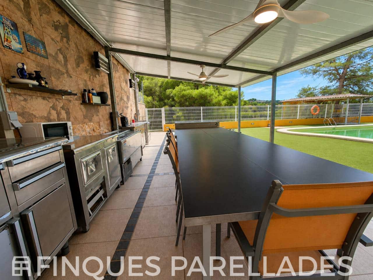 4 soveværelse Villa til salg i Canyelles med swimmingpool garage - € 548.000 (Ref: 10046647)