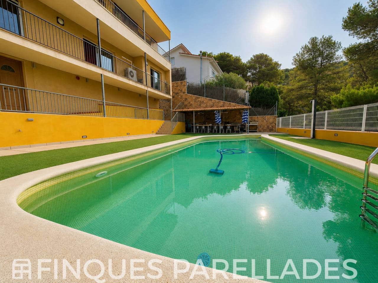 4 soveværelse Villa til salg i Canyelles med swimmingpool garage - € 548.000 (Ref: 10046647)