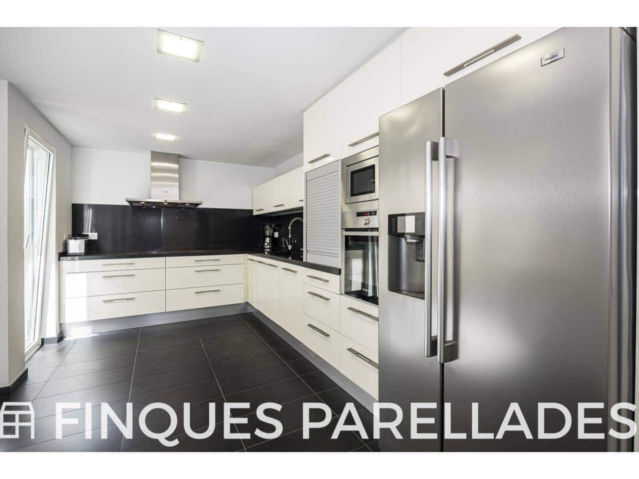 Casa de 8 habitaciones en Sitges en venta con garaje - 4.100.000 € (Ref: 10079869)
