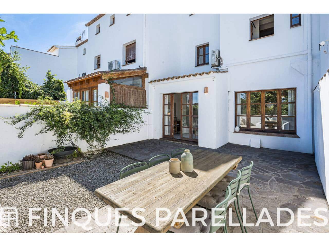 Casa de 3 habitaciones en Sant Pere de Ribes en venta - 760.000 € (Ref: 10085378)