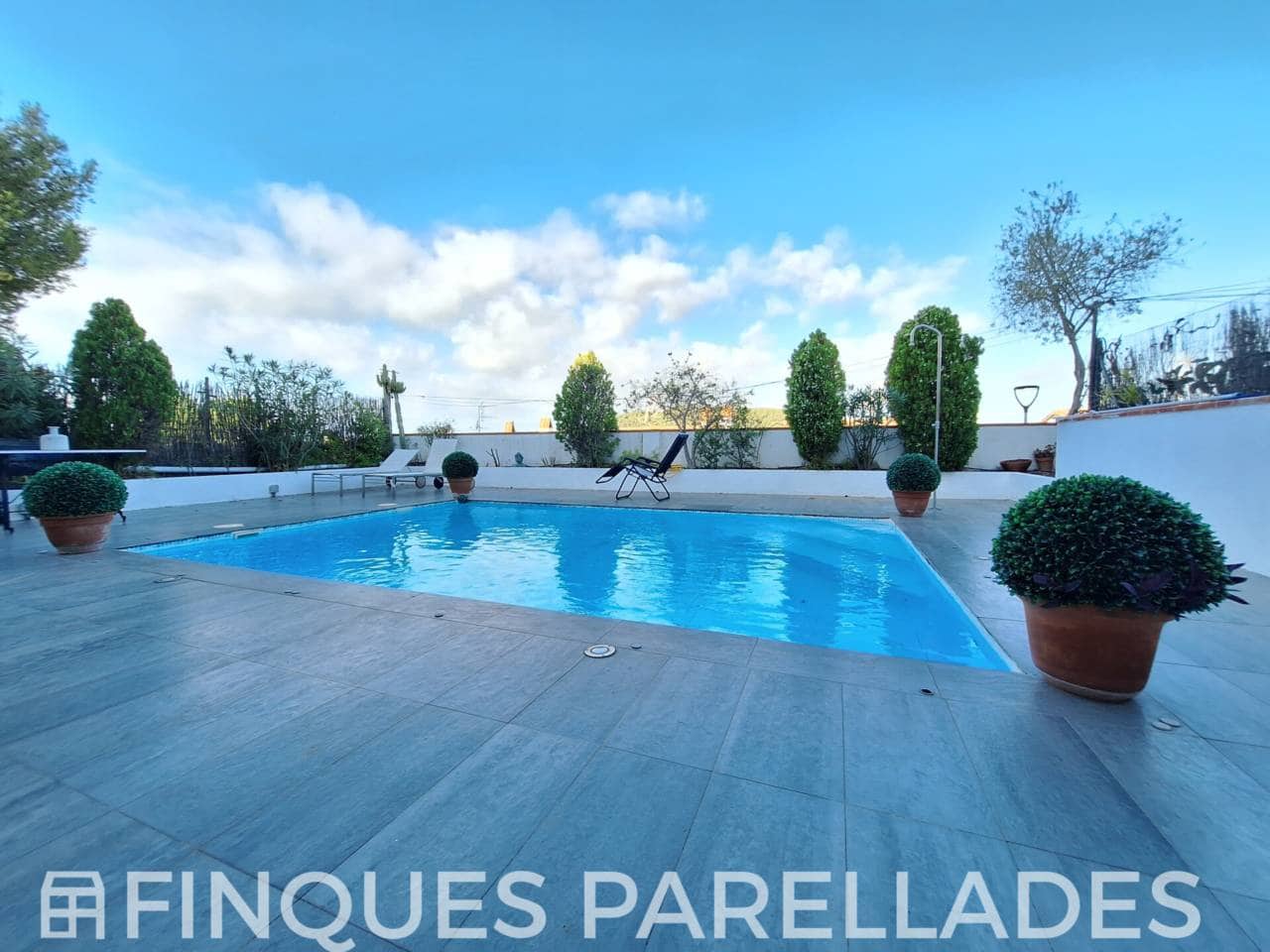 4 quarto Moradia para arrendar em Sant Pere de Ribes com piscina garagem - 3 000 € (Ref: 10088523)