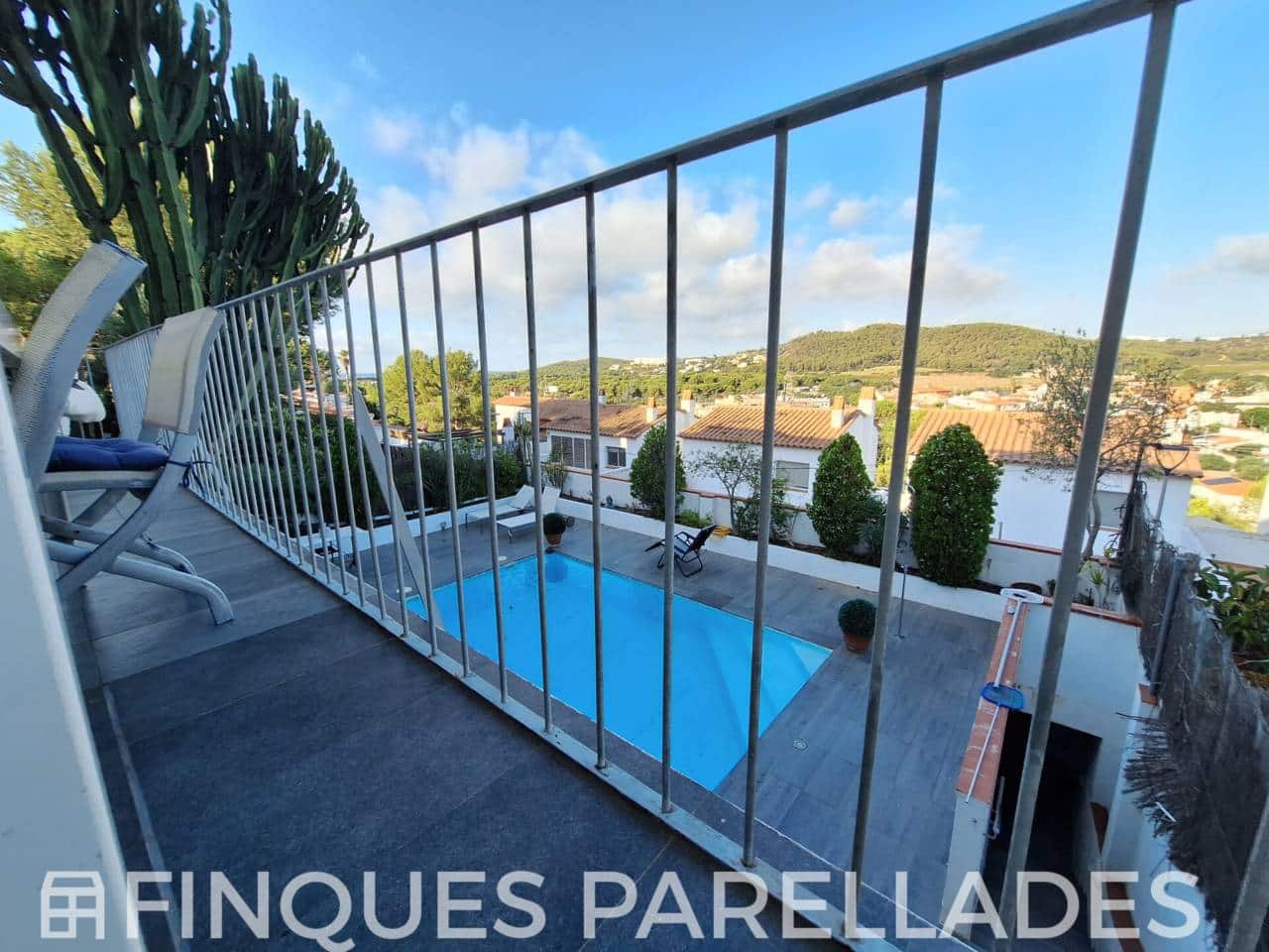 4 quarto Moradia para arrendar em Sant Pere de Ribes com piscina garagem - 3 000 € (Ref: 10088523)