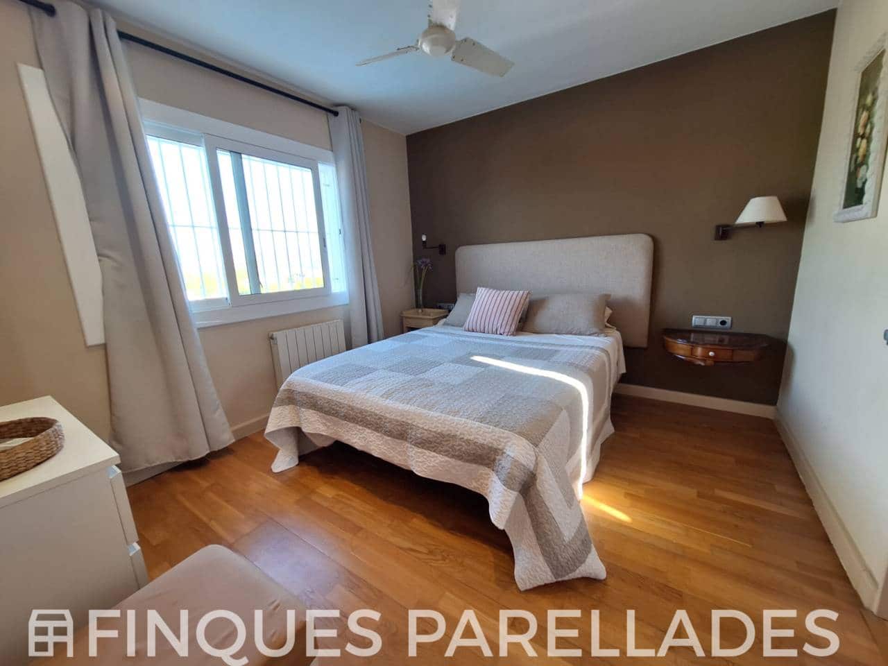 4 quarto Moradia para arrendar em Sant Pere de Ribes com piscina garagem - 3 000 € (Ref: 10088523)