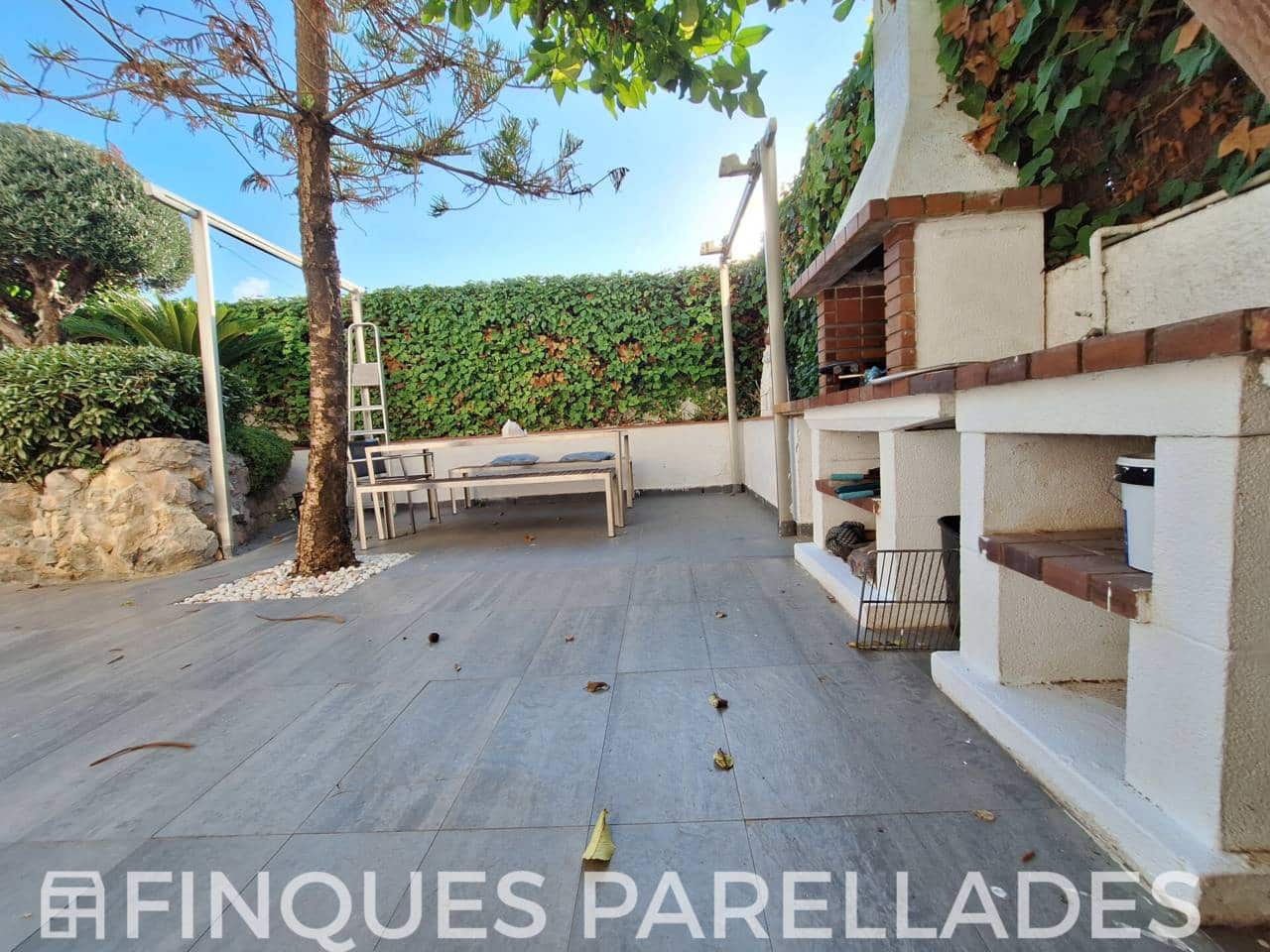 4 quarto Moradia para arrendar em Sant Pere de Ribes com piscina garagem - 3 000 € (Ref: 10088523)