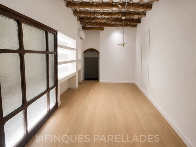 Kaupallinen vuokrattavana paikassa Sitges - 1 950 € (Ref: 10117421)