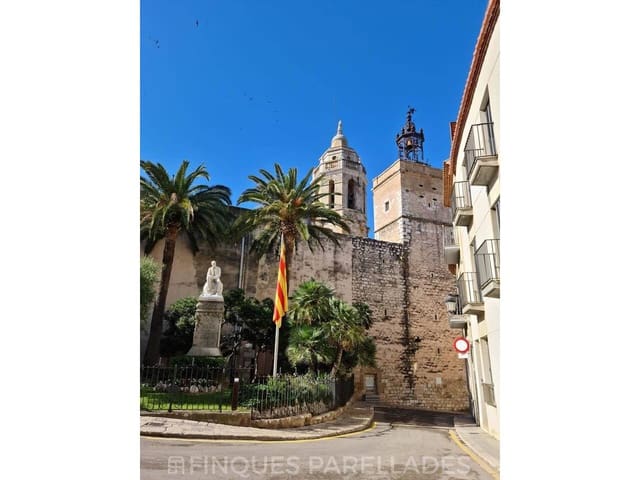 Kaupallinen vuokrattavana paikassa Sitges - 1 950 € (Ref: 10117421)