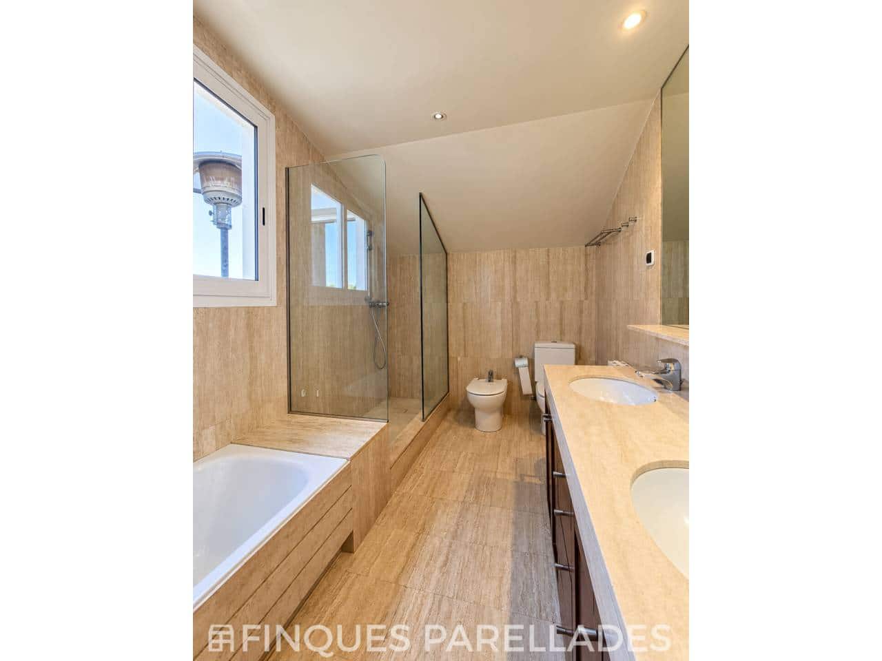 3 slaapkamer Penthouse te koop in Sitges met zwembad garage - € 1.235.000 (Ref: 10170413)