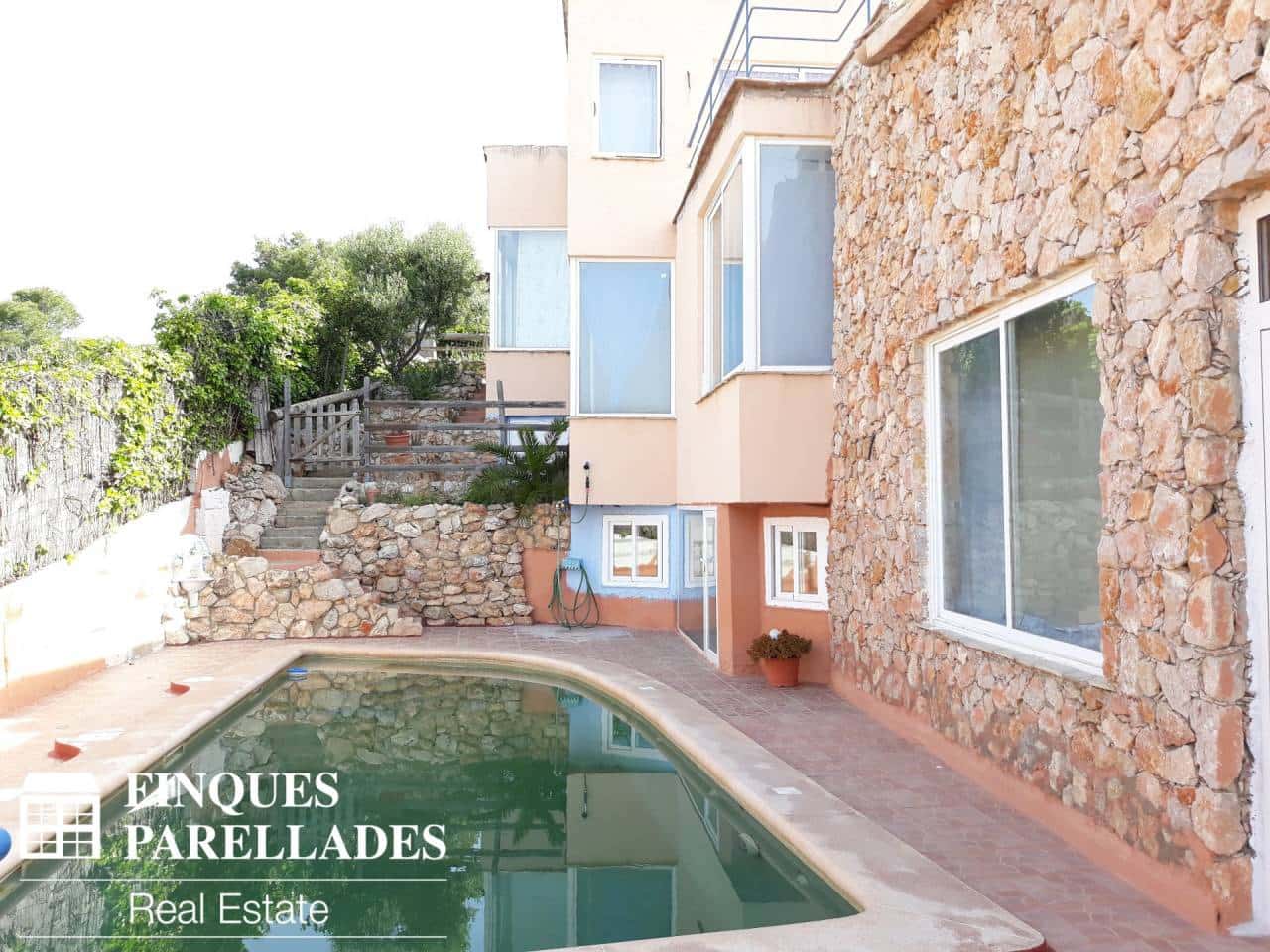 4 sypialnia Willa na sprzedaż w Sitges z basenem garażem - 980 000 € (Ref: 4657364)