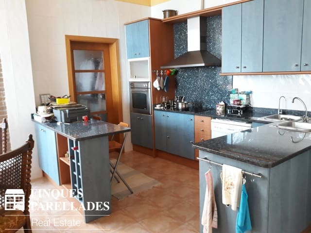 4 soveværelse Villa til salg i Sitges med swimmingpool garage - € 980.000 (Ref: 4657364)