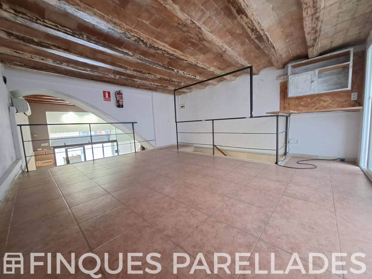 Commercieel te koop in Sant Pere de Ribes - € 155.000 (Ref: 5294375)