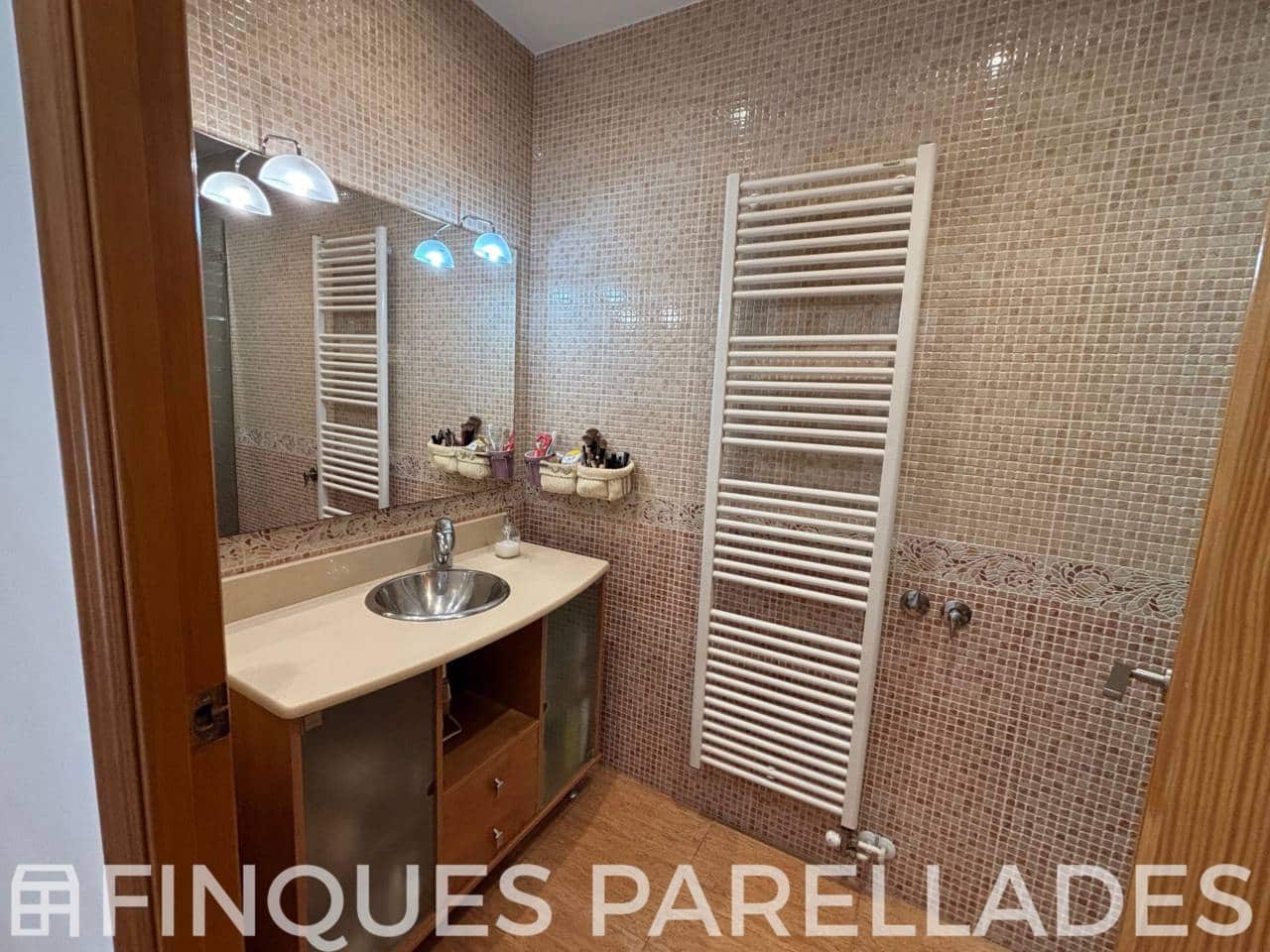 3 soverom Villa til salgs i Sant Pere de Ribes med svømmebasseng garasje - € 635 000 (Ref: 8983826)