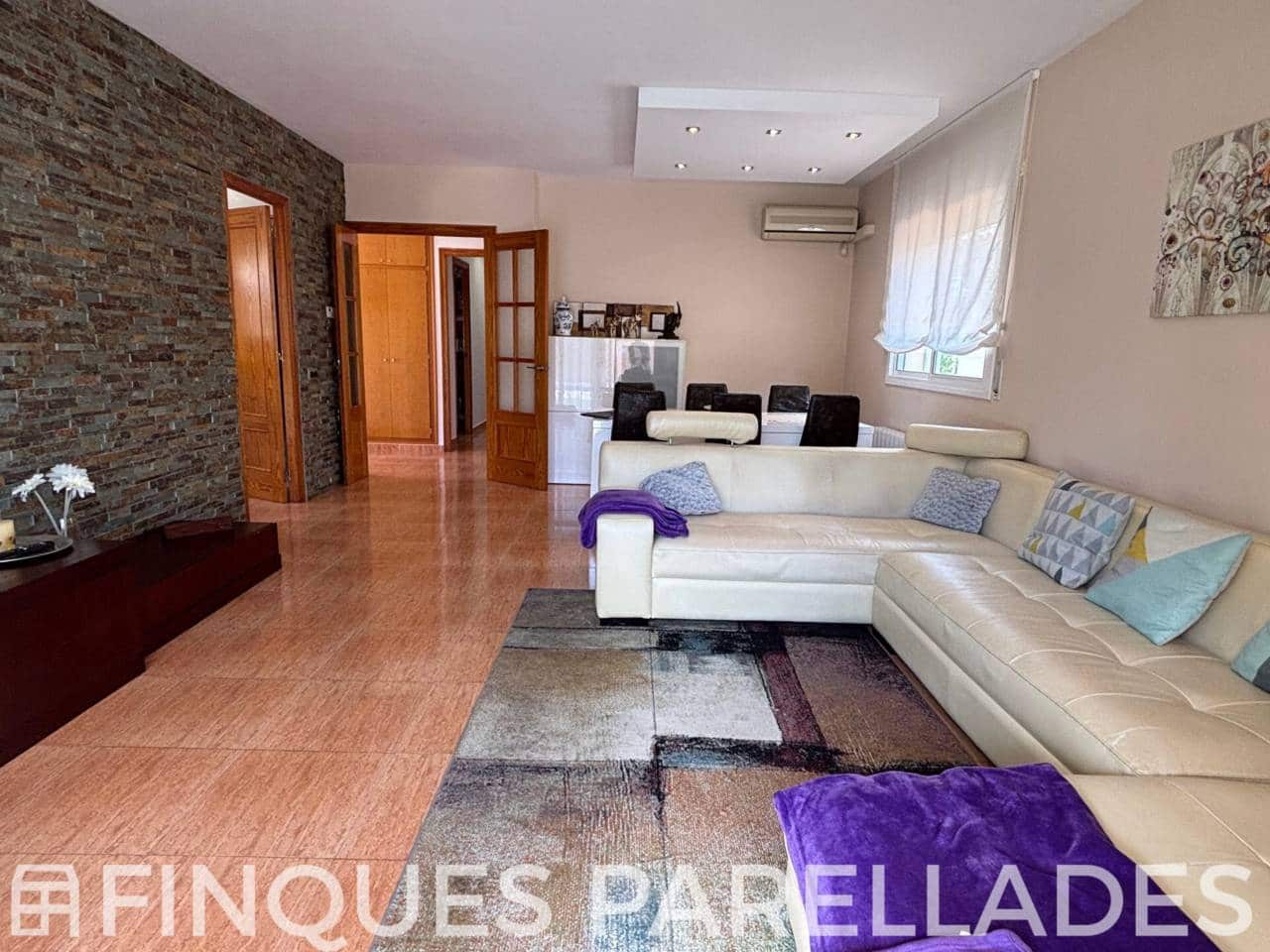 3 soverom Villa til salgs i Sant Pere de Ribes med svømmebasseng garasje - € 635 000 (Ref: 8983826)