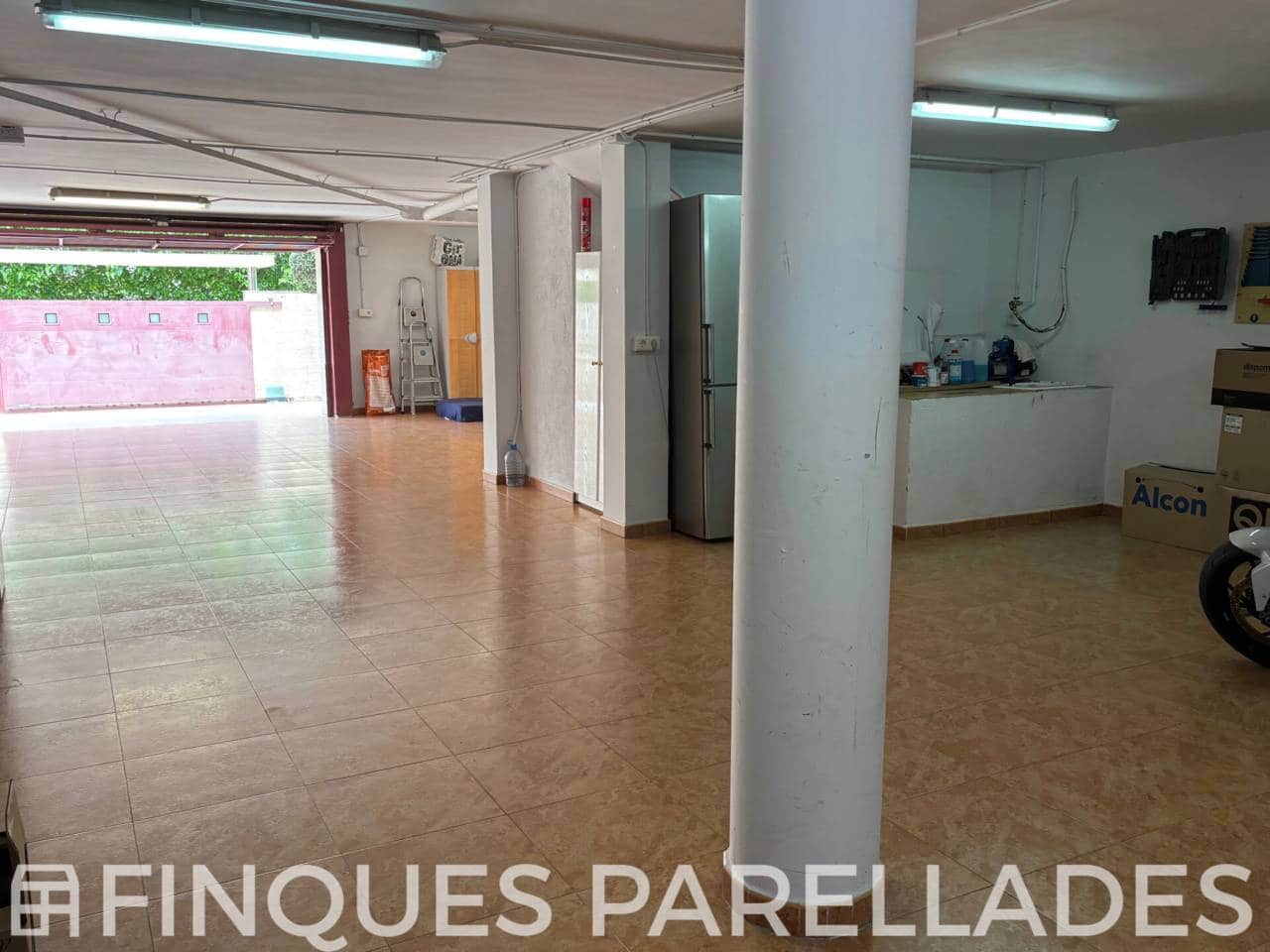 3 soverom Villa til salgs i Sant Pere de Ribes med svømmebasseng garasje - € 635 000 (Ref: 8983826)