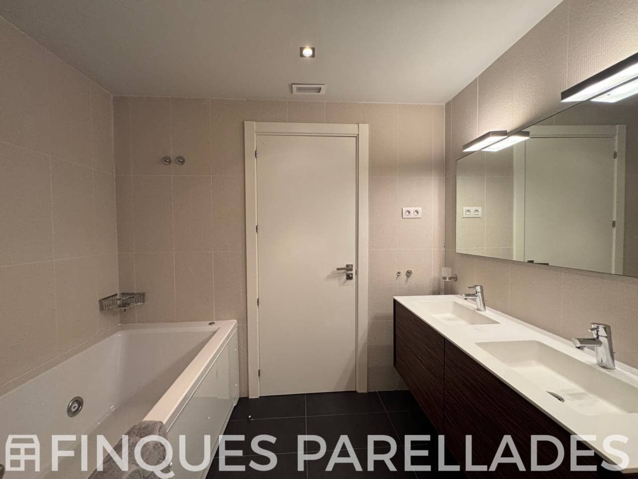 3 soverom Leilighet til salgs i Sitges med garasje - € 1 100 000 (Ref: 9136807)