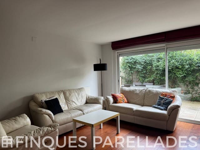 3 bedroom Flat for sale in Sitges with garage - € 1,100,000 (Ref: 9136807)