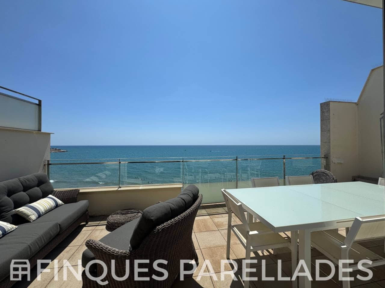 3 soveværelse Penthouse til salg i Sitges med garage - € 2.500.000 (Ref: 9141212)