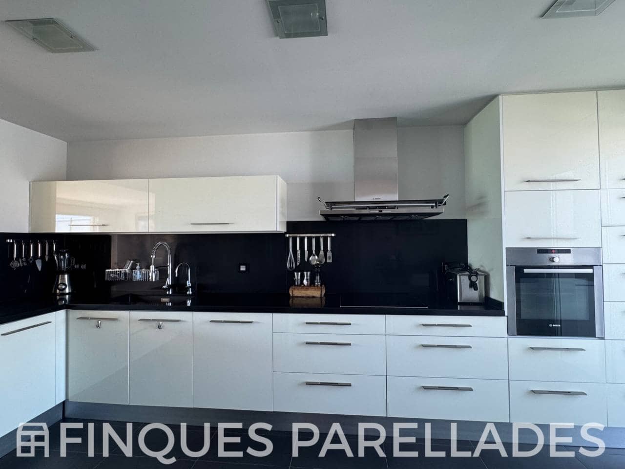 3 soveværelse Penthouse til salg i Sitges med garage - € 2.500.000 (Ref: 9141212)