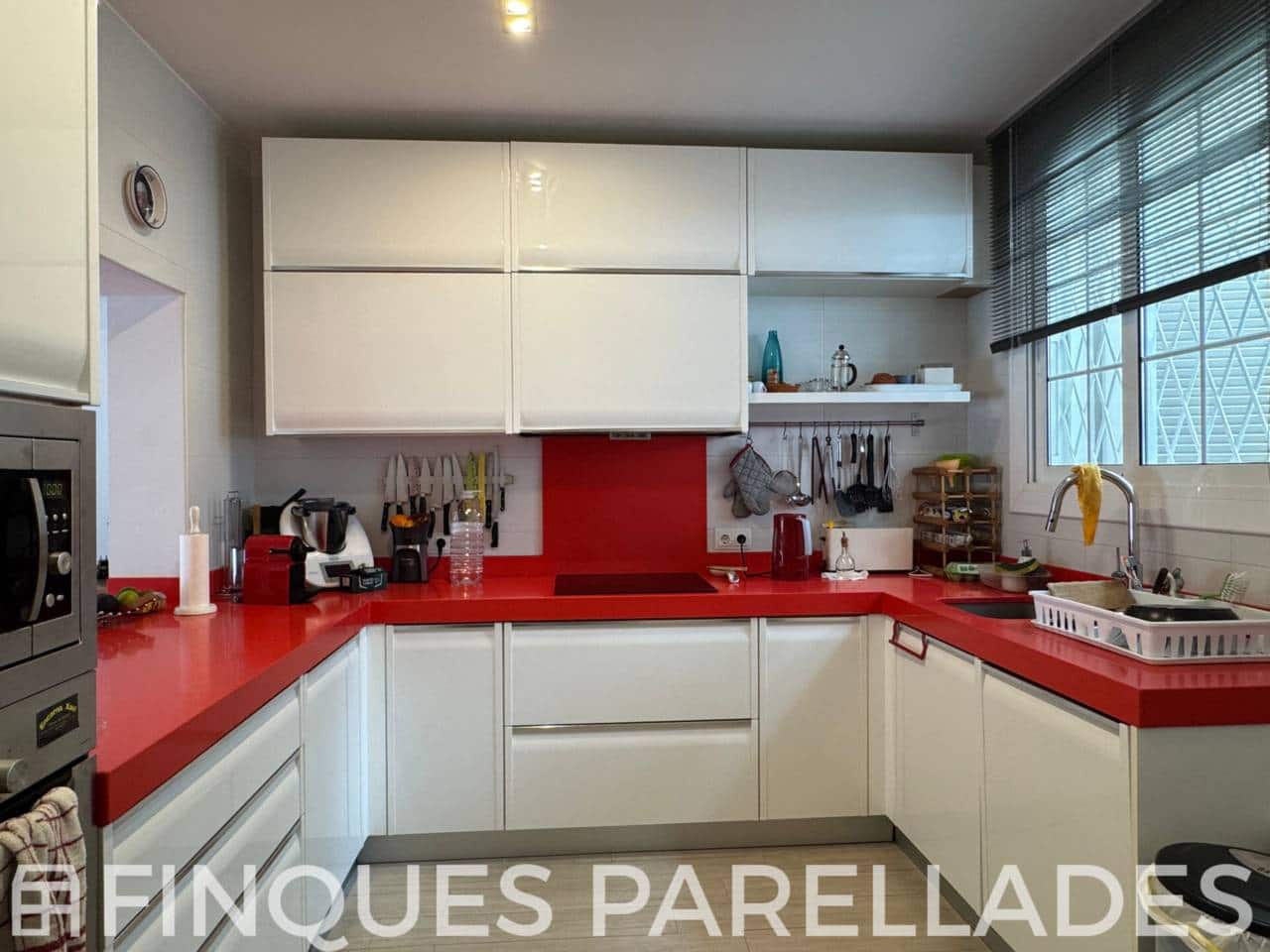 4 soveværelse Byhus til salg i Sitges med swimmingpool garage - € 630.000 (Ref: 9242552)