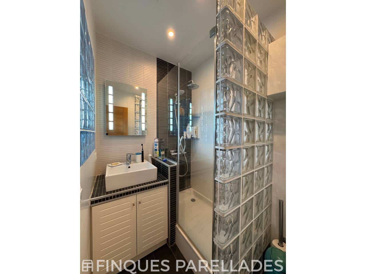 4 soveværelse Byhus til salg i Sitges med swimmingpool garage - € 630.000 (Ref: 9242552)