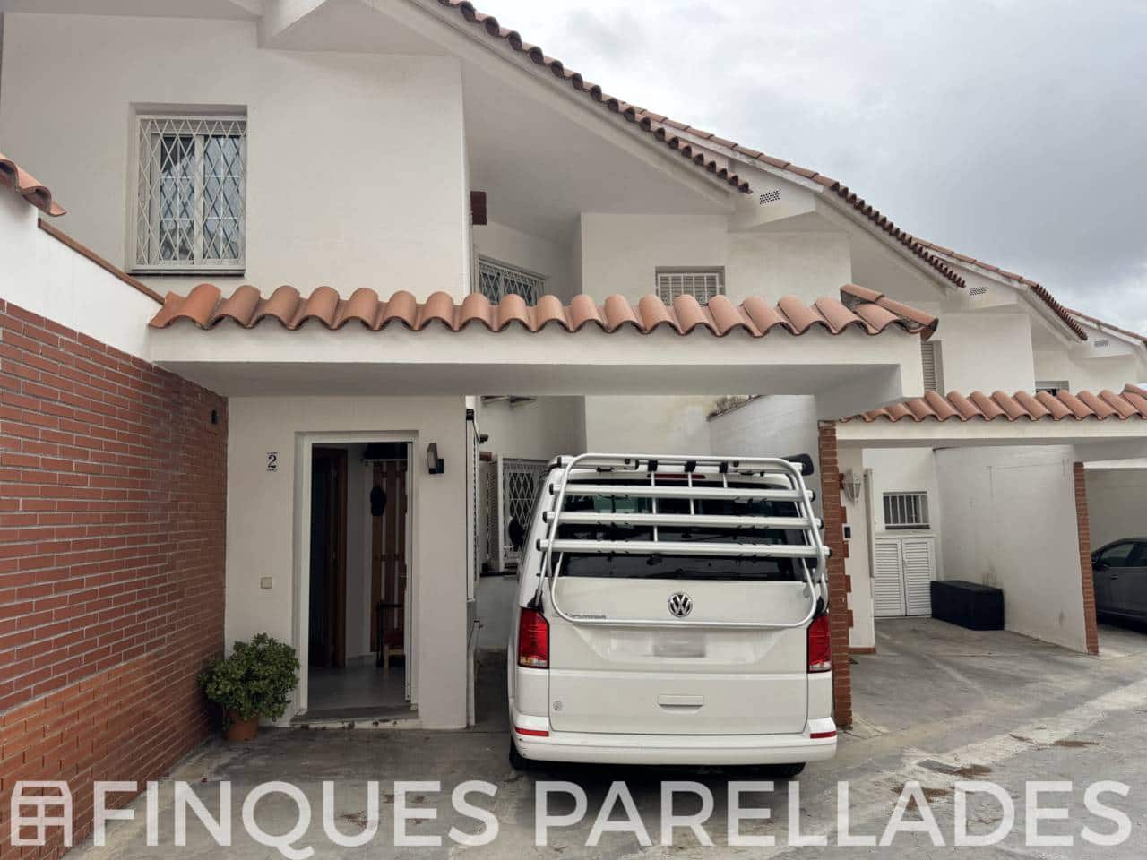 4 soveværelse Byhus til salg i Sitges med swimmingpool garage - € 630.000 (Ref: 9242552)