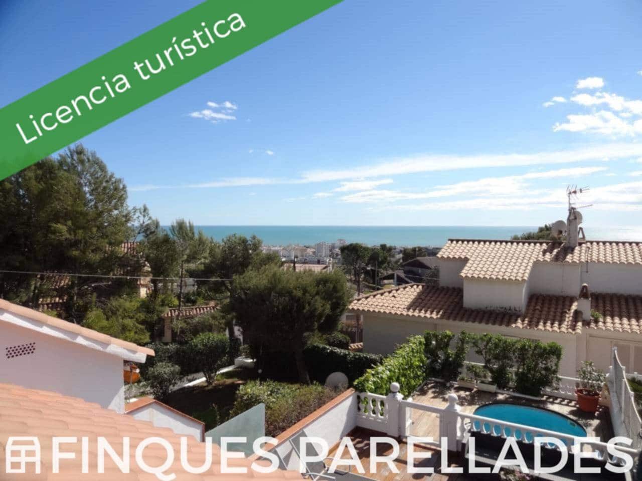 4 soveværelse Byhus til salg i Sitges med swimmingpool garage - € 630.000 (Ref: 9242552)