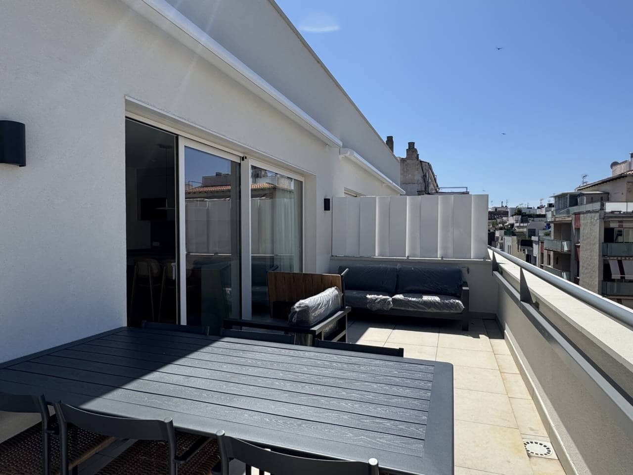 1 bedroom Penthouse for rent in Sitges - € 2,350 (Ref: 9300547)