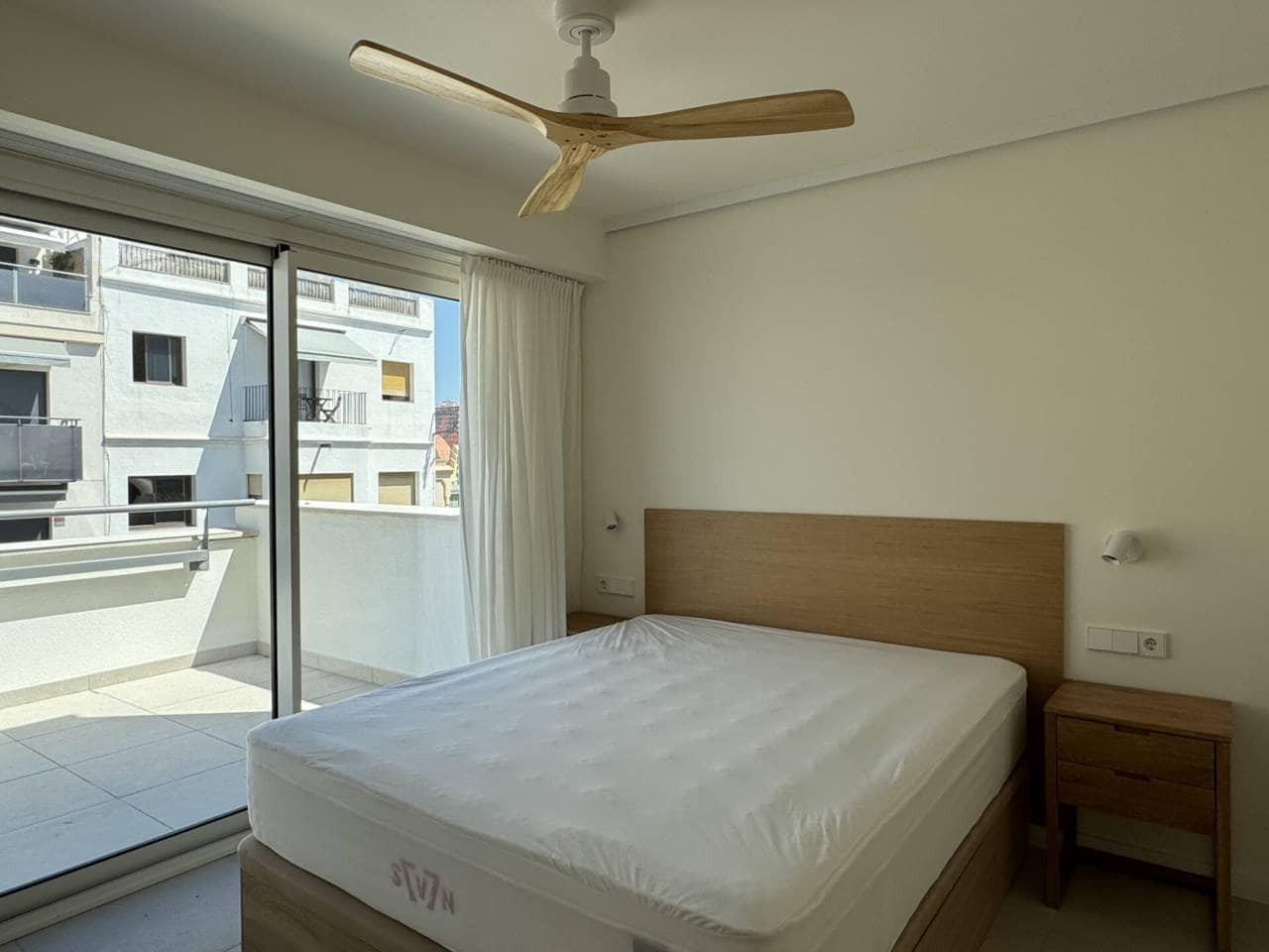 1 bedroom Penthouse for rent in Sitges - € 2,350 (Ref: 9300547)