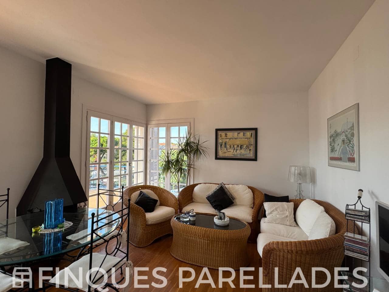 2 bedroom Penthouse for sale in Sitges with garage - € 680,000 (Ref: 9312369)