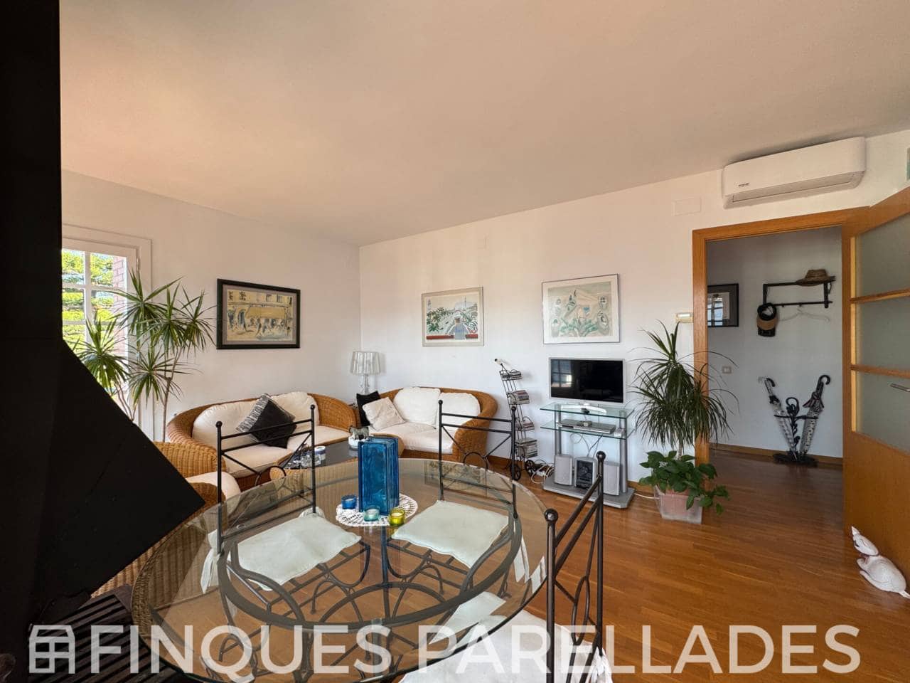 2 bedroom Penthouse for sale in Sitges with garage - € 680,000 (Ref: 9312369)