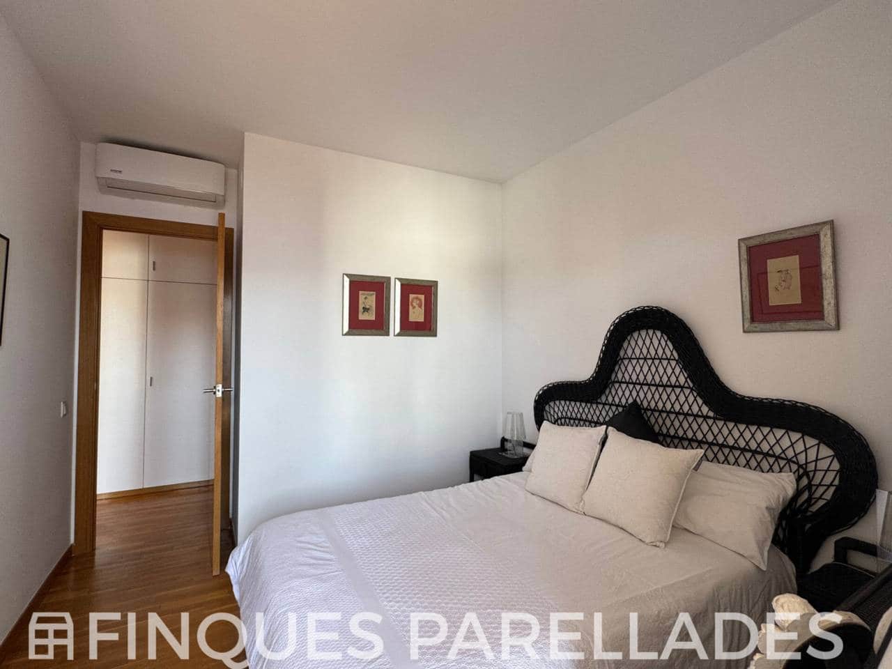 2 bedroom Penthouse for sale in Sitges with garage - € 680,000 (Ref: 9312369)