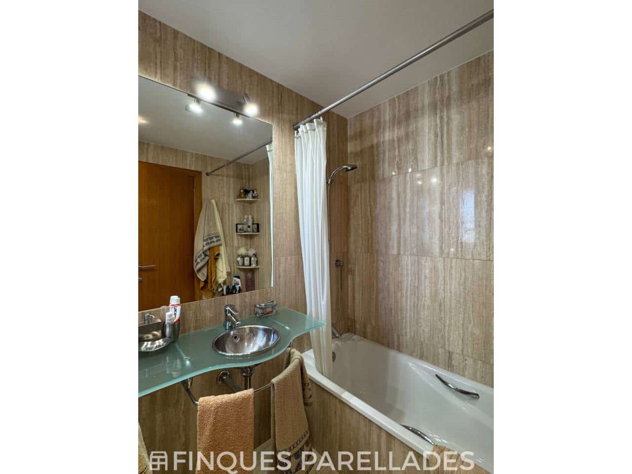 2 bedroom Penthouse for sale in Sitges with garage - € 680,000 (Ref: 9312369)