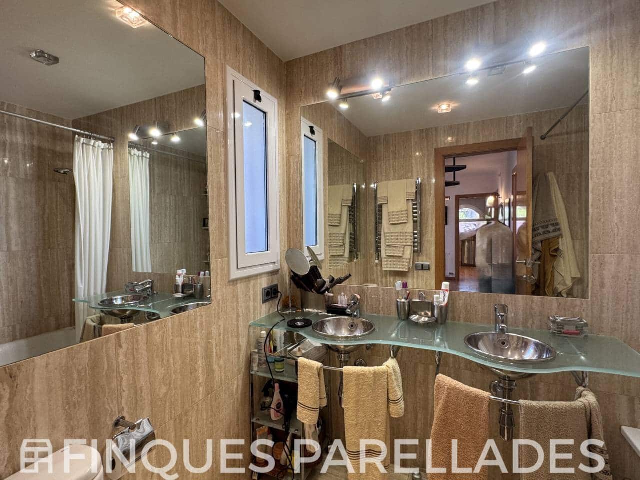 2 bedroom Penthouse for sale in Sitges with garage - € 680,000 (Ref: 9312369)